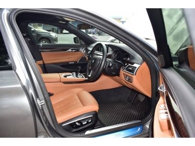 2016 BMW SERIES 7 740Li รถโครตหรู ประวัติดี รูปที่ 9